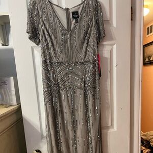 Size 8 Adrianna Papell NWT silver gray beaded gown